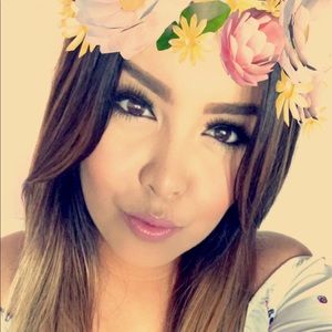 Meet your Posher, Eva